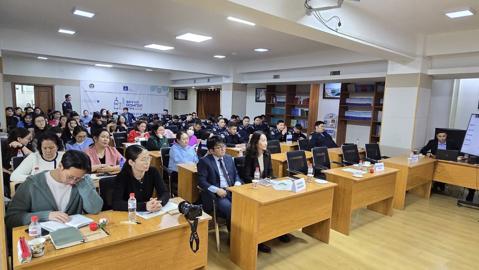 “АРХИНЫ ШАЛТГААНТ ЭМГЭГИЙН ИЛРҮҮЛЭГ БА ТУСЛАМЖ, ҮЙЛЧИЛГЭЭНИЙ УЯЛДАА” СЭДЭВТ СУРГАЛТ ЗОХИОН БАЙГУУЛЛАА
